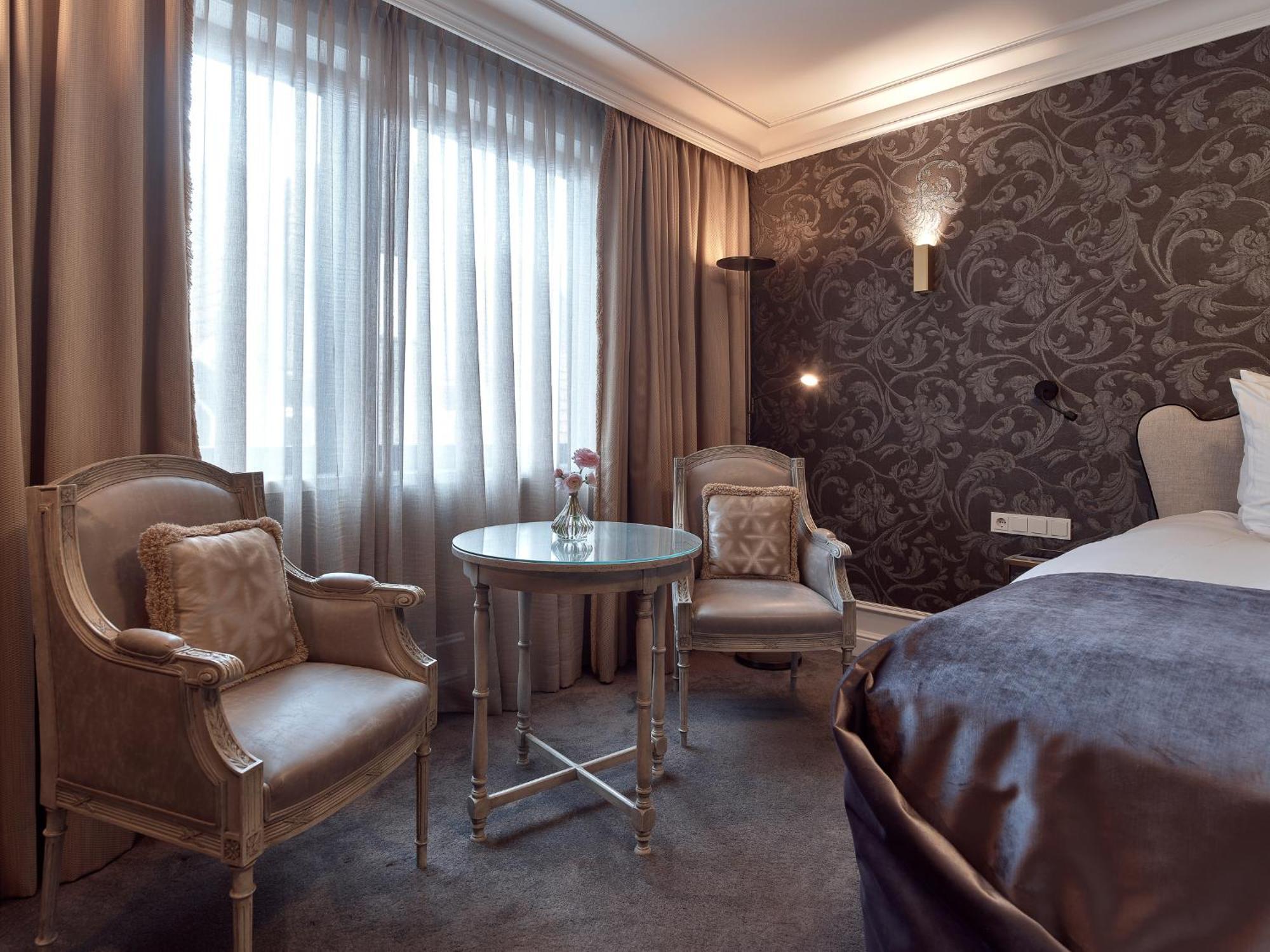 Good Seasons Hotel Den Bosch 's-Hertogenbosch  ภายนอก รูปภาพ